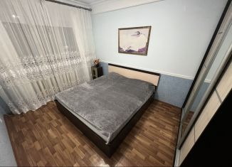 Сдам 2-комнатную квартиру, 56 м2, Дагестан, улица Габитова, 6