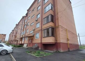 Продажа 2-ком. квартиры, 62 м2, Владикавказ, улица Цоколаева, 40к1, 11-й микрорайон