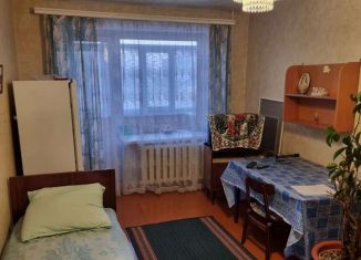 Сдам в аренду 1-ком. квартиру, 30 м2, Омская область, улица Карпинского, 28