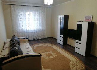 Сдам 2-комнатную квартиру, 64 м2, Астрахань, улица Куликова, 85к1