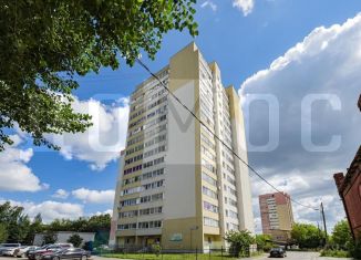 Продается 2-ком. квартира, 64.6 м2, Екатеринбург, улица Ляпустина, улица Ляпустина