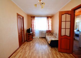Продается двухкомнатная квартира, 40 м2, Ялуторовск, улица Скворцова-Степанова