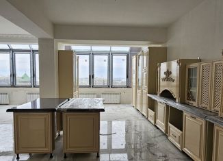 Продам трехкомнатную квартиру, 206 м2, Нижний Новгород, площадь Минина и Пожарского, 4А, метро Стрелка