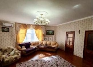 Продается 2-ком. квартира, 81 м2, Ставрополь, Комсомольская улица, 41, микрорайон № 3