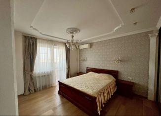 3-комнатная квартира на продажу, 108.3 м2, Батайск, улица Северная Звезда, 10к1