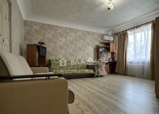 Продается трехкомнатная квартира, 71.2 м2, Волгоград, Тракторозаводский район, Ополченская улица, 9