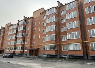 Продам 2-комнатную квартиру, 61 м2, Владикавказ, улица Хадарцева, 39к1