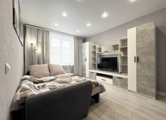 Сдается в аренду 1-ком. квартира, 33 м2, Калужская область, улица Андрея Алёшина, 2к1