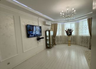 Сдам трехкомнатную квартиру, 128 м2, Грозный, улица Мира, 68