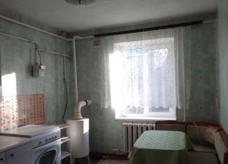Продаю трехкомнатную квартиру, 58.5 м2, село Каракулино, улица Некрасова, 33