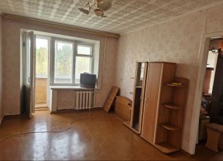 Продам трехкомнатную квартиру, 50.2 м2, Добрянка, улица Копылова, 69А