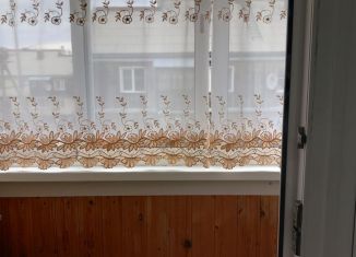 Двухкомнатная квартира на продажу, 52 м2, посёлок городского типа Таксимо, Латвийская улица, 7