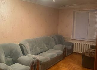 Сдам 3-комнатную квартиру, 70 м2, Нальчик, улица Идарова, 150, район Стрелка