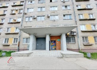 Продам торговую площадь, 16.5 м2, Димитровград, улица М. Тореза, 2