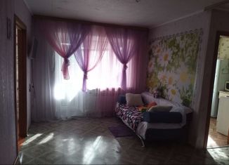 Продается двухкомнатная квартира, 42.4 м2, Райчихинск, улица Пономаренко, 93