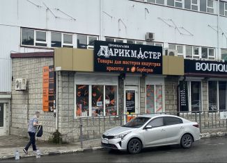 Сдается в аренду торговая площадь, 38 м2, Новороссийск, улица Сипягина, 11