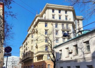 Продается двухкомнатная квартира, 118.8 м2, Москва, Большой Каретный переулок, 24с2, метро Цветной бульвар