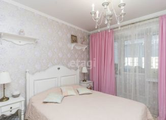 Продам 2-комнатную квартиру, 70 м2, Тюменская область, улица Николая Гондатти, 1