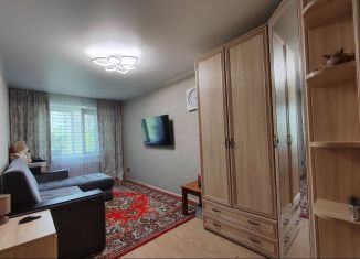 Продается двухкомнатная квартира, 46.5 м2, Серпухов, Центральная улица, 160к6