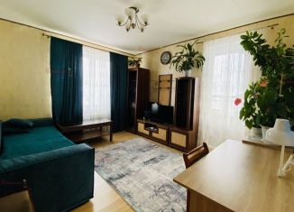 Продается двухкомнатная квартира, 62 м2, Екатеринбург, улица Краснолесья, 155