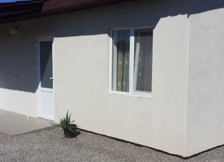 Сдам комнату, 30 м2, поселок городского типа Заозерное, улица Чкалова, 39