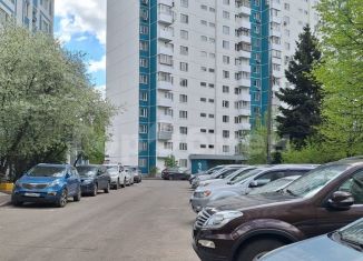 Продается двухкомнатная квартира, 54 м2, Москва, улица Академика Анохина, 26к3, метро Озёрная