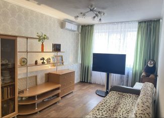 Продажа 2-комнатной квартиры, 53 м2, Чебоксары, улица Ленинского Комсомола, 36
