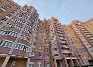 Продам однокомнатную квартиру, 41 м2, Кострома, улица Евгения Ермакова, 1к1