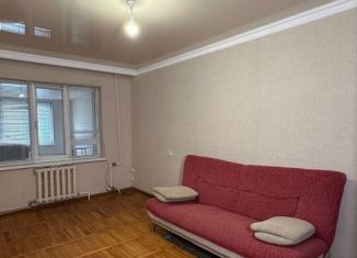 Продаю двухкомнатную квартиру, 48 м2, Нальчик, улица А.А. Кадырова, 35