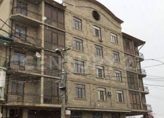 Продаю 1-комнатную квартиру, 50 м2, Дагестан, улица Барият Мурадовой, 55