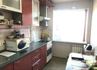 Продажа трехкомнатной квартиры, 60 м2, Каменск-Шахтинский, улица Ворошилова, 157