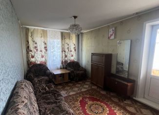 Сдается двухкомнатная квартира, 48 м2, Кемеровская область, улица Тореза, 72