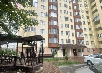 Сдается 3-ком. квартира, 70 м2, Ставропольский край, улица Пирогова, 72к1