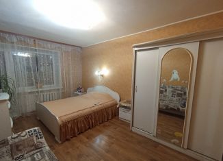 Продаю 2-комнатную квартиру, 49.4 м2, Екатеринбург, улица Баумана, улица Баумана, 42
