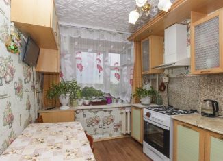 Продаю 2-комнатную квартиру, 45.6 м2, Омская область, улица Дианова, 26