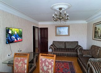 2-комнатная квартира в аренду, 72 м2, Дагестан, улица 345-й Дагестанской Стрелковой Дивизии, 15