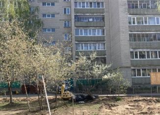 Продается 3-комнатная квартира, 65 м2, Татарстан, улица Вали Хазиева, 8