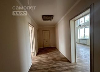 Продам пятикомнатную квартиру, 160 м2, станица Ессентукская, улица Гагарина, 110к3