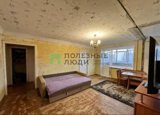 Продается трехкомнатная квартира, 55.6 м2, Республика Башкортостан, Интернациональная улица, 155