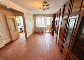 Продается 3-комнатная квартира, 43 м2, Тюмень, Калининский округ, улица Луначарского, 38