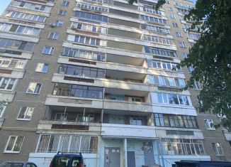 Сдам однокомнатную квартиру, 45 м2, Екатеринбург, Волгоградская улица, 186