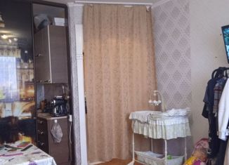 Продается 1-комнатная квартира, 32 м2, Тольятти, улица 40 лет Победы, 80