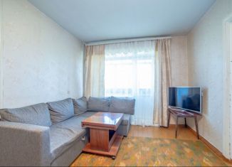 Продам двухкомнатную квартиру, 43.3 м2, Екатеринбург, улица Бабушкина, 31, метро Машиностроителей
