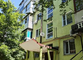 Продам двухкомнатную квартиру, 45 м2, Ростовская область, улица Погодина, 16
