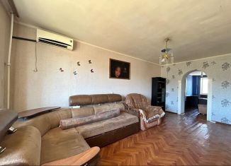 Продается двухкомнатная квартира, 41.5 м2, Астрахань, улица Яблочкова, 36