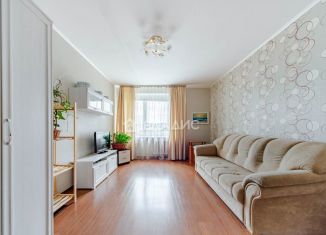 Продается двухкомнатная квартира, 74.9 м2, Санкт-Петербург, проспект Ветеранов, 52к1, метро Автово