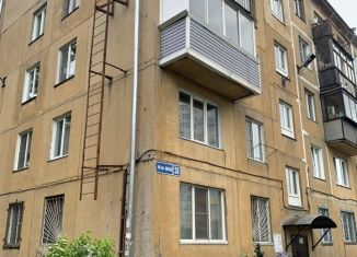 Продажа двухкомнатной квартиры, 46.1 м2, Новокузнецк, улица 40 лет ВЛКСМ, 36