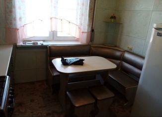 Сдам двухкомнатную квартиру, 54 м2, Челябинская область, Комсомольская улица, 23