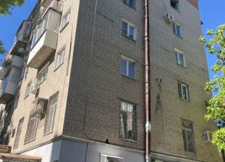 Продаю однокомнатную квартиру, 31 м2, Саратов, улица имени Н.Г. Чернышевского, 152