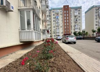 Продам 3-ком. квартиру, 80.3 м2, Крым, улица Чапаева, 95